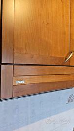 Cucina completa Del Tongo, in ciliegio massello