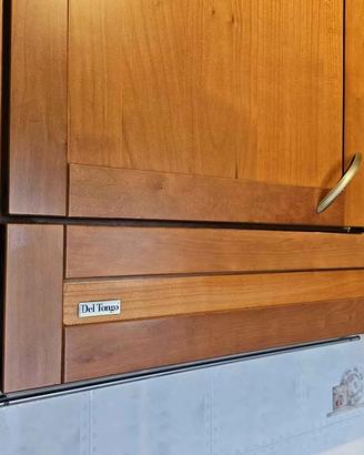 Cucina completa Del Tongo, in ciliegio massello