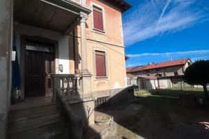 Porzione casa bifamiliare
