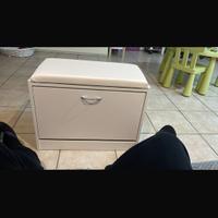Scarpiera con pouf