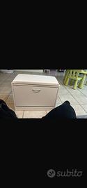 Scarpiera con pouf