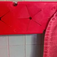 400 (!) vaschette e portasciugamani, per venditori