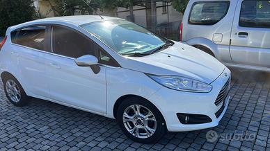 Ford Fiesta 1.5 TDCi 75 cv NEOPATENTATI