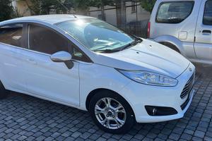 Ford Fiesta 1.5 TDCi 75 cv NEOPATENTATI