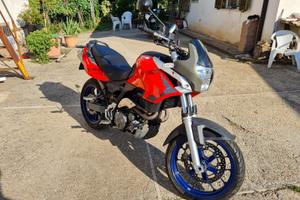 Aprilia Pegaso 650 strada