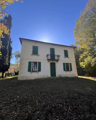 Villa di 730 m² con più di 5 locali e box auto dop