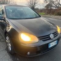 Volkswagen Golf 1.6 16V FSI 3p. Sportline