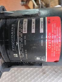 Compressore aria condizionata auto d'epoca