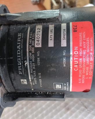 Compressore aria condizionata auto d'epoca