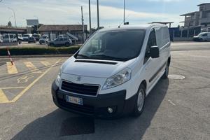 Peugeot Expert 2.0 hdi furgone 014