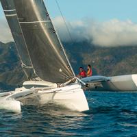 Trimarano Corsair 880 Standard