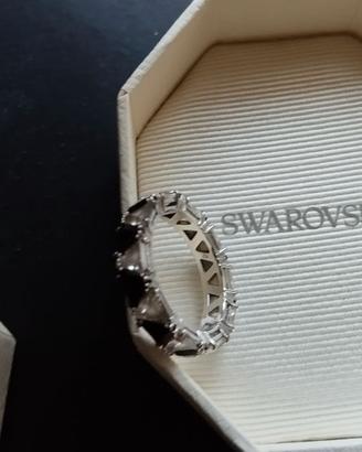 Anello Swarovski cocktail Ortyx taglio triangolo