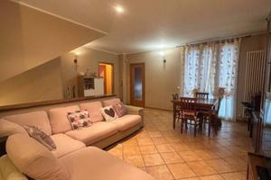 Villa di 167 m² con 4 locali e box auto a Traverse