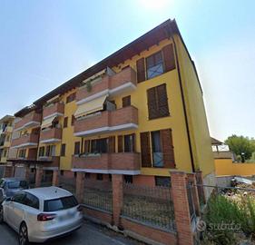 Immobile in asta di 89 m² con 3 locali e box auto 
