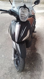 Piaggio Beverly 350