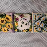 Tris cuscini uncinetto