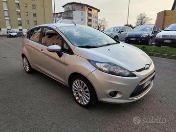 Ford Fiesta 1.2 Benz 82 CV 5 porte Titanium
