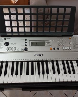 Tastiera Yamaha E313 + Supporto