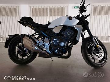 Honda CB1000R +