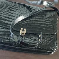 BORSA NERA IN VERNICE 