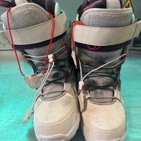 Stivali da snowboard della decathlon