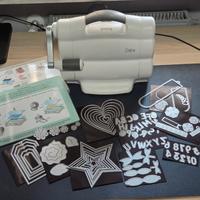 Sizzix Big Shot - Fustellatrice più accessori