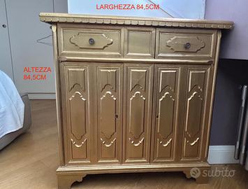 mobiletto antico dorato