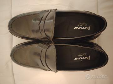 Mocassini Ferrino neri lucidi