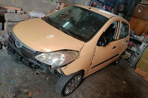 Hyundai i10 incidentata