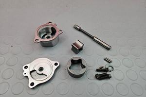 POMPA OLIO SUZUKI GSXR 750 2001 2002 GSX R 2003