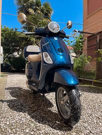 Vespa LX 125