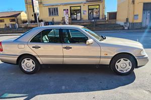 Mercedes C200