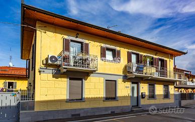 APPARTAMENTO TRILOCALE CON CORTILE