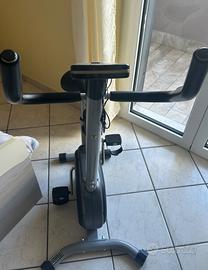 Cyclette per ginnastica