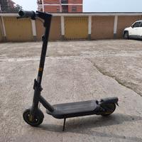Monopattino elettrico Segway Ninebot Max G2