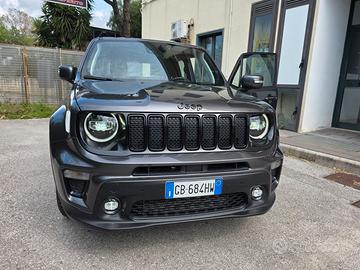S T U P E N D A  JEEP RENEGADE