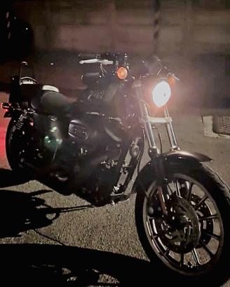 Sportster XL 883R