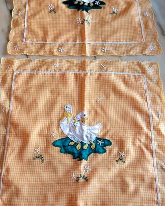 Coppia di Federe Smerlato x  Cuscini  cm 49 x 49 
