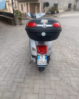 vespa 250 gts