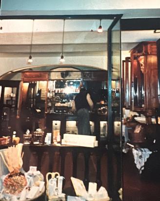 Mobili antiquariato farmacia