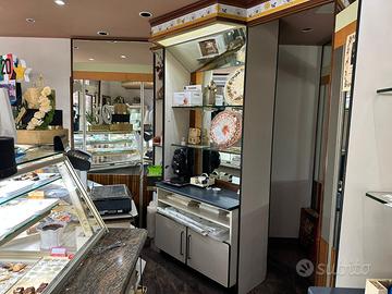 Banchi Per Bar Pasticceria Gelateria Vetrine Frigo