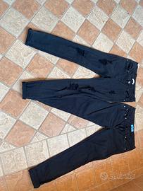 Pantaloni neri lunghi