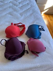 4 reggiseni colorati