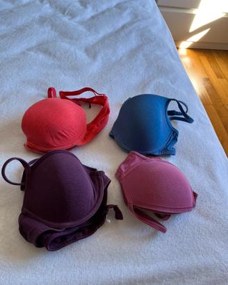 4 reggiseni colorati