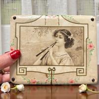 Antica scatola da cucito, fine ottocento Liberty