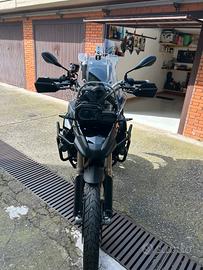 Bmw f800 gs triple black