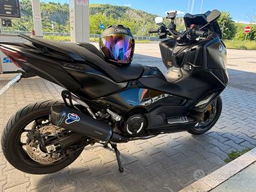 Yamaha tmax 560 tech max