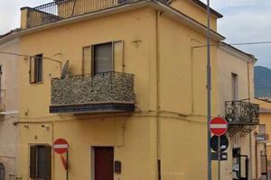 Si vende casa autonoma