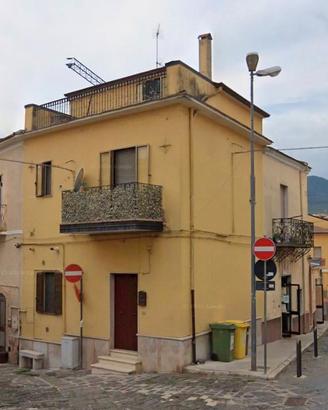 Si vende casa autonoma