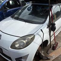 Renault Twingo solo per ricambi
